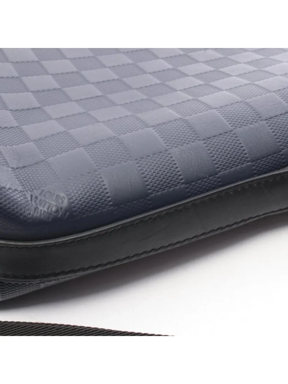 Louis Vuitton Shoulder Bag Discovery Messenger PM Astral Leather